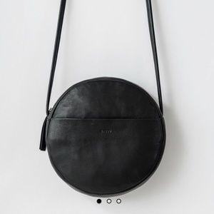 Baggu Circle Purse- Black Leather
